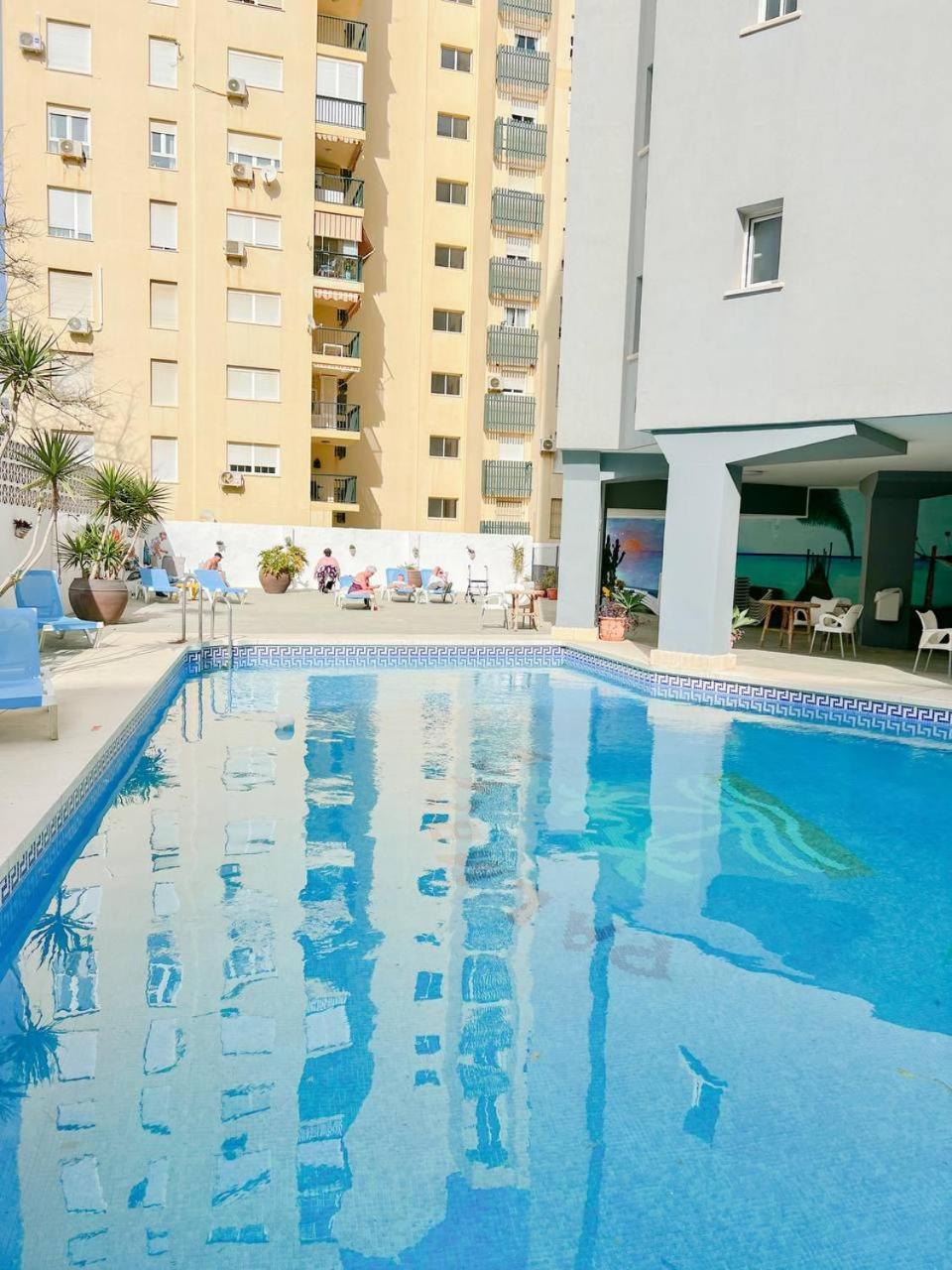Palm Beach Aparment Sea Views トレモリノス エクステリア 写真
