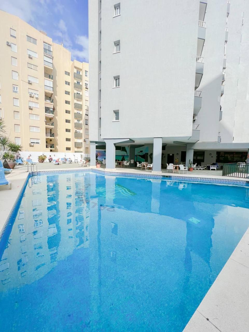 Palm Beach Aparment Sea Views トレモリノス エクステリア 写真
