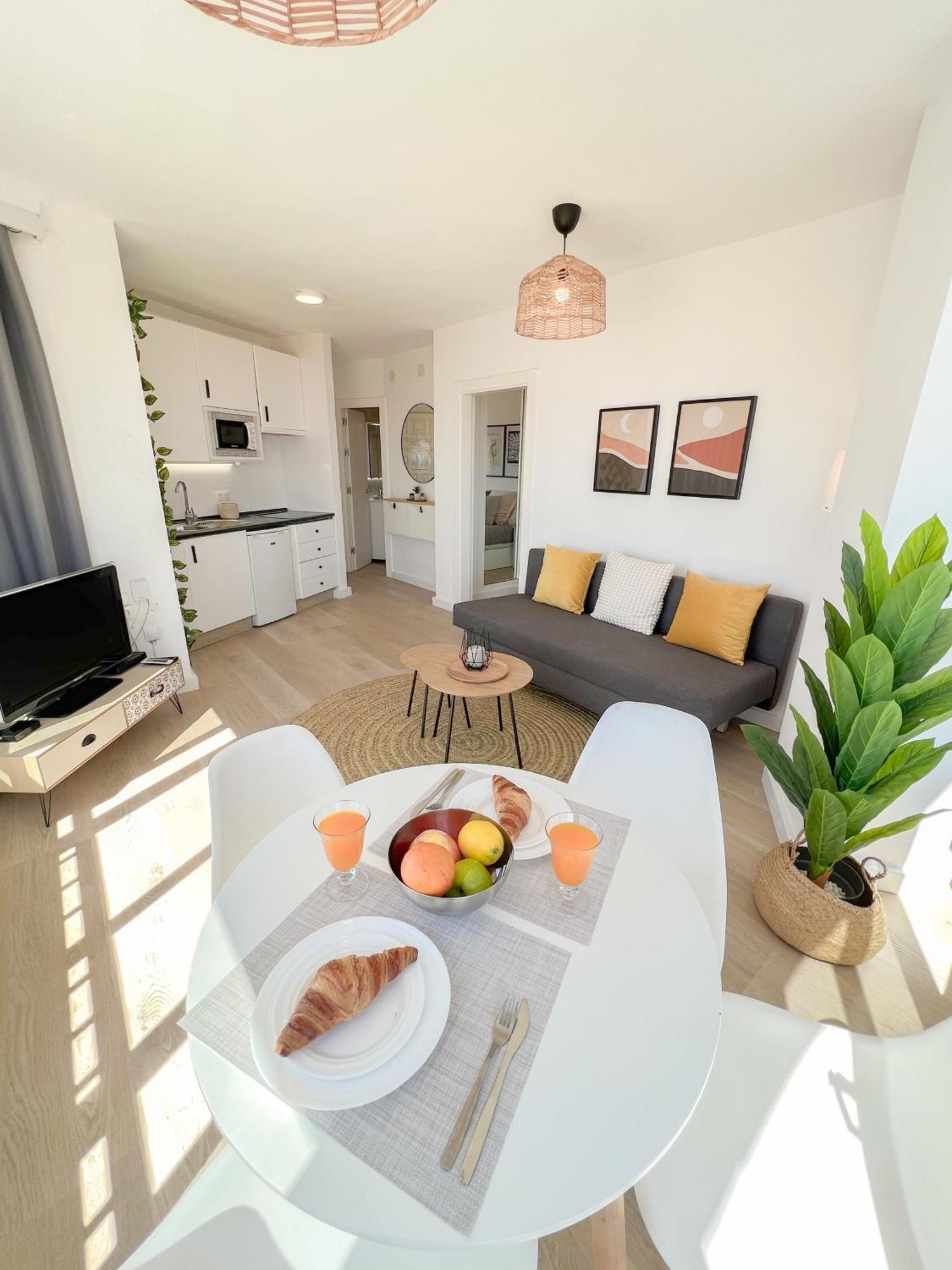 Palm Beach Aparment Sea Views トレモリノス エクステリア 写真